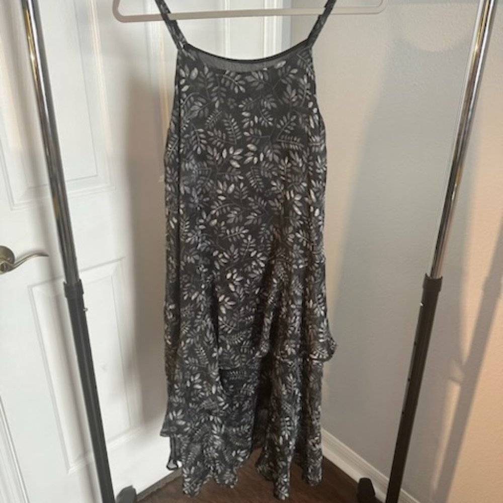 Asian Style Dress - Size Appears to be EU L - Leaves